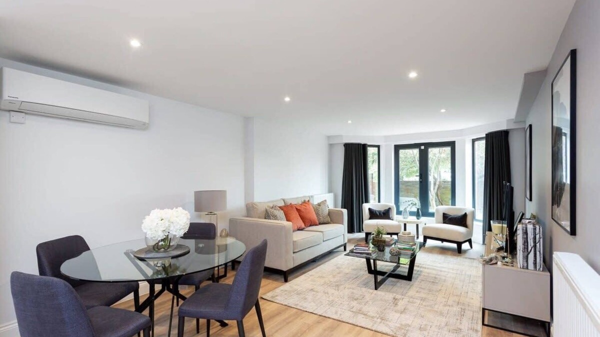 Kensington Apartment | Elegant 2BD Apartment in Earls Court