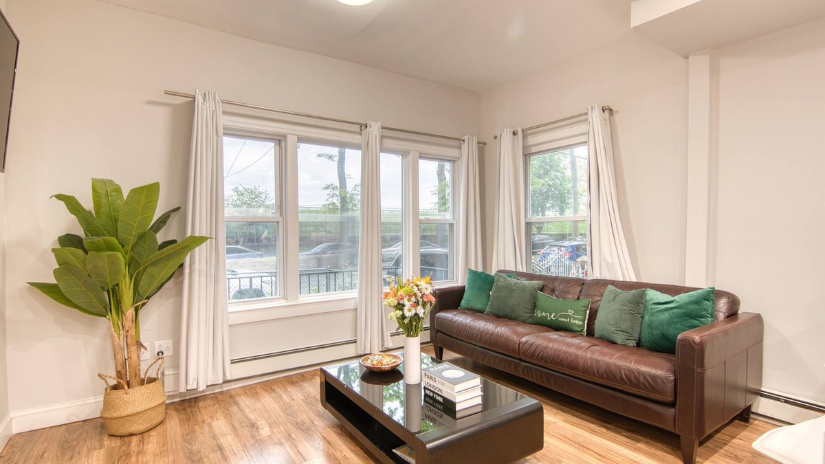 West Bronx Apartment | Elegant 2BR Modern Oasis Brand-New Build, Luxe Touches & Lightning-Fast WiFi, AC
