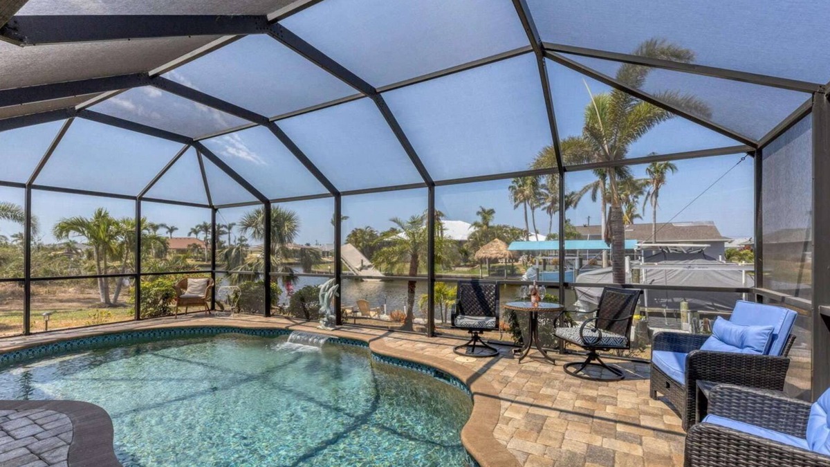 Charlotte Harbor House | Elegant 3bd home right on canal (CH904)