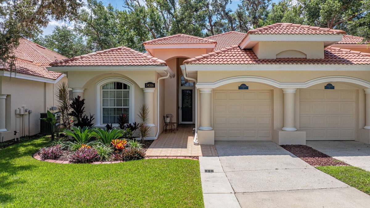 Lake Jovita Villa | Elegant 3BR Golf Villa at Lake Jovita Golf & Country Club Black Diamond Access