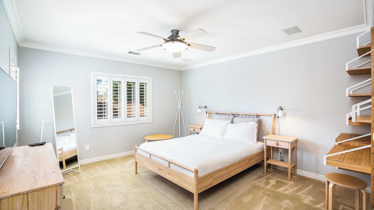 Lower Peters Canyon House | Elegant 3BR Home, Waterfront-Prime Irvine Location, 30-Night Min #41417