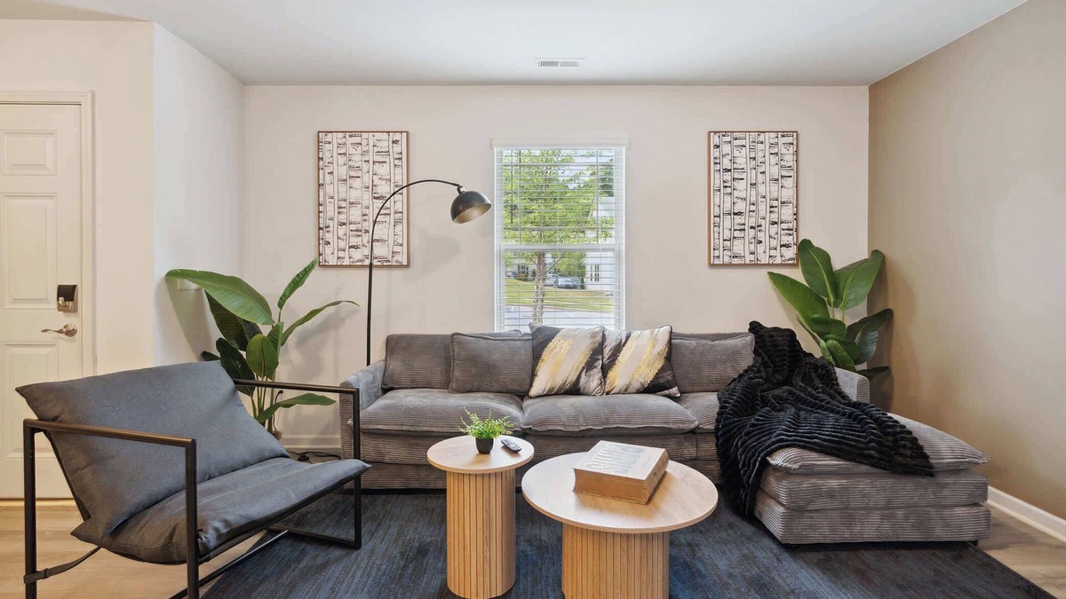 Southwest Raleigh House | Elegant 3BR Retreat King Bed Near Cary & NC State
