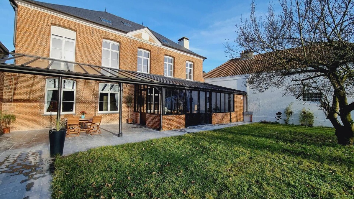 Arneke Cottage | Elegant 5BR Manor with Private Garden, WiFi, Parking, Games & Near Top French Villages