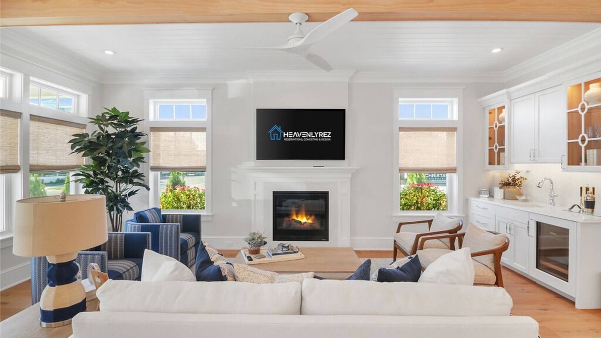 North End Condo | Elegant 6-Bedroom Condo—Garage & Porch Bliss