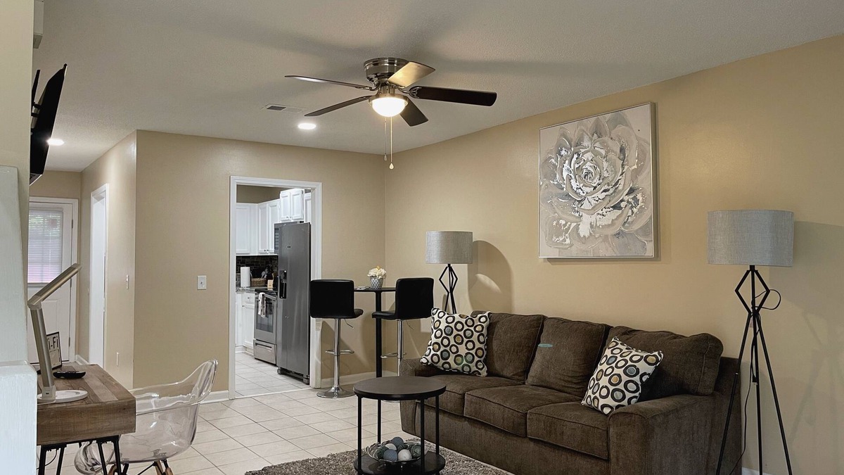 Columbia Apartment | Elegant and cozy 2 bedroom apartment minutes from Ft. Jackson and VA Hospital.