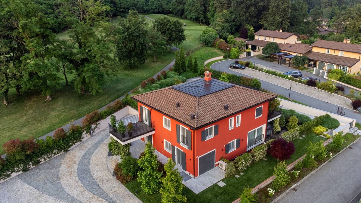 Bogogno Villa | Elegant and Spacious Villa with Pool and Garden in the Bogogno Golf Club