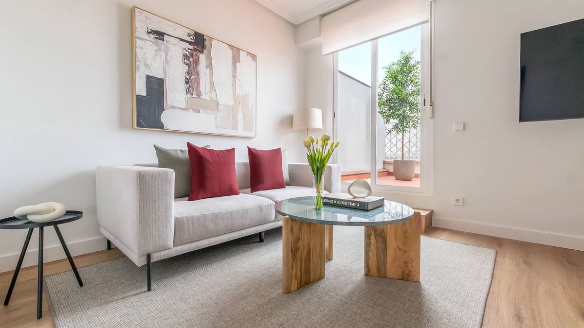 Prosperidad Apartment | Elegant apartment with large terrace