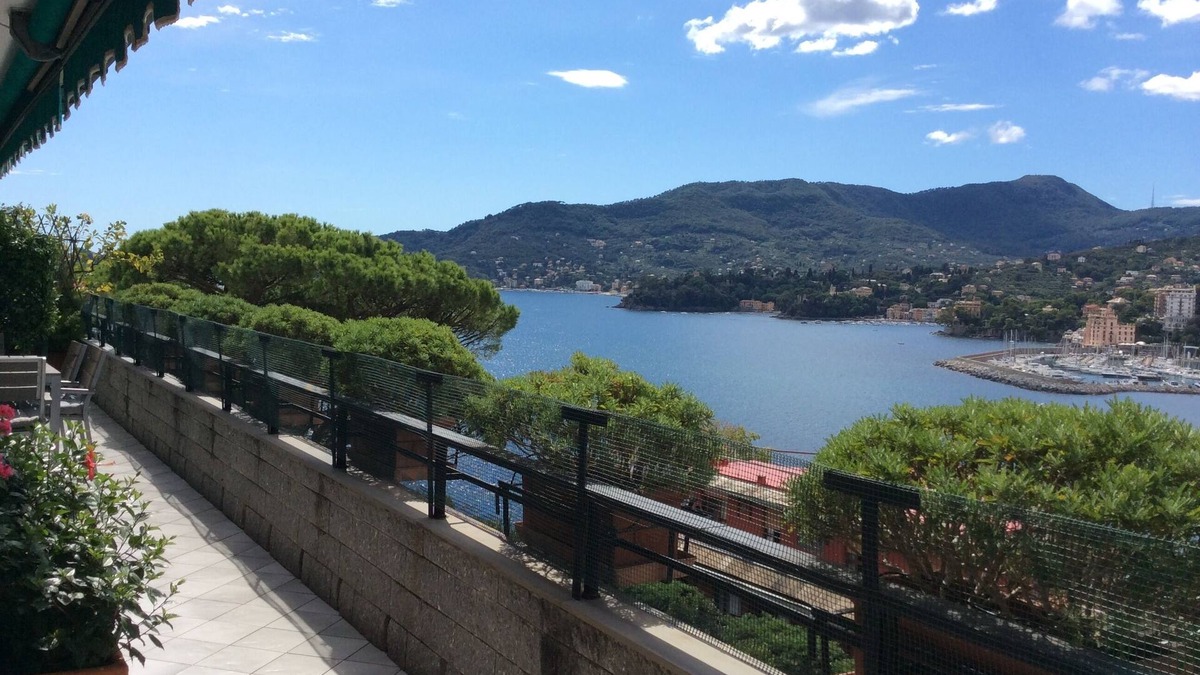 Rapallo Apartment | Elegant apartment with breathtaking view of the Gulf of Tigullio