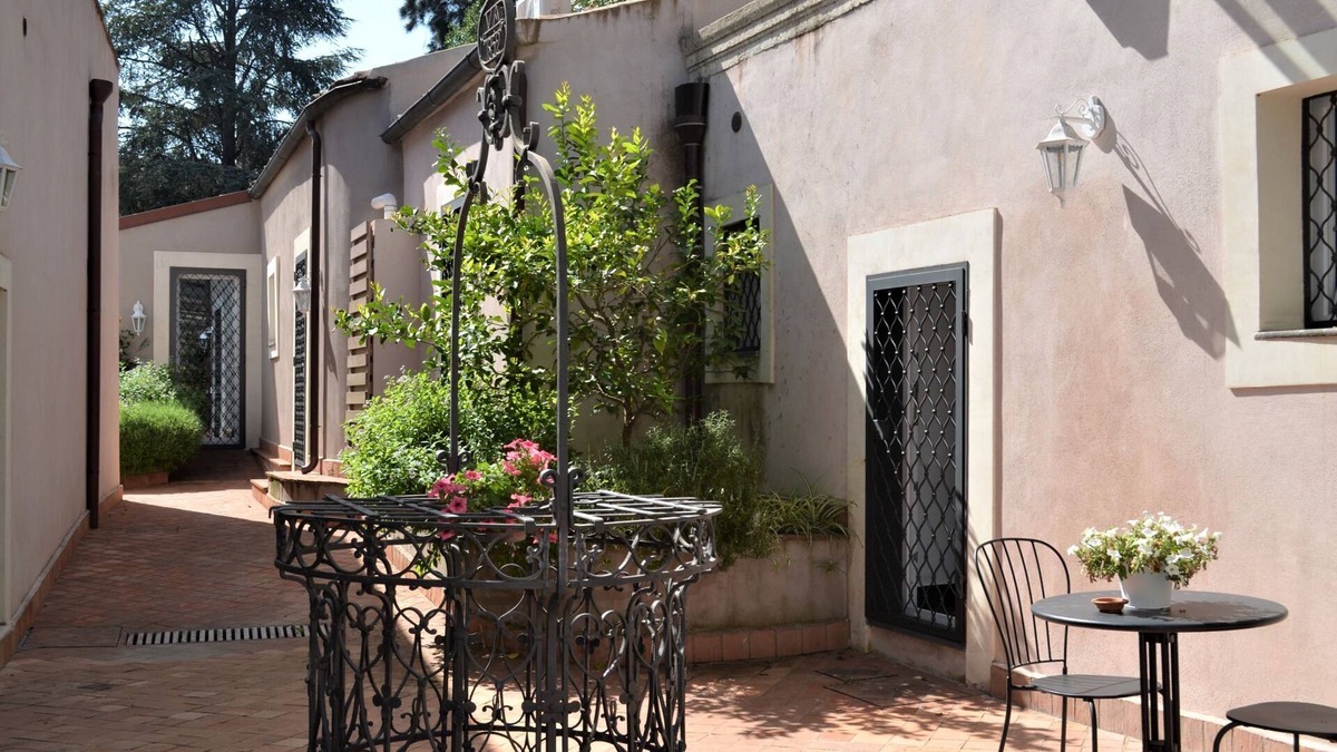 Valverde Apartment | Elegant apartments, tastefully cared for, with a strategic position in Sicily
