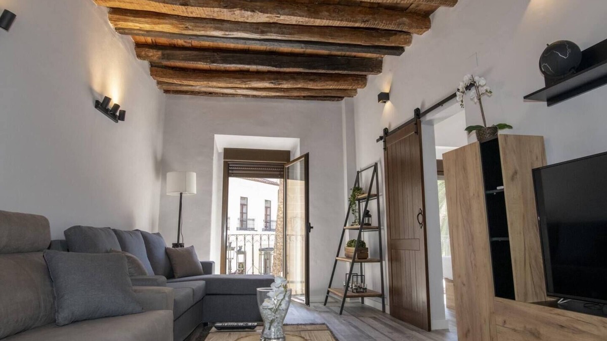 Margallo House | Elegant Apt. p/5 in the center of Cáceres w/wifi
