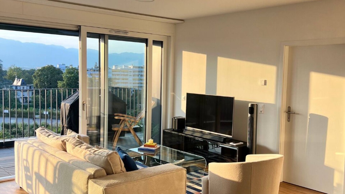 Petit-Saconnex / Servette Apartment | Elegant apt. with terrace & breathtaking view