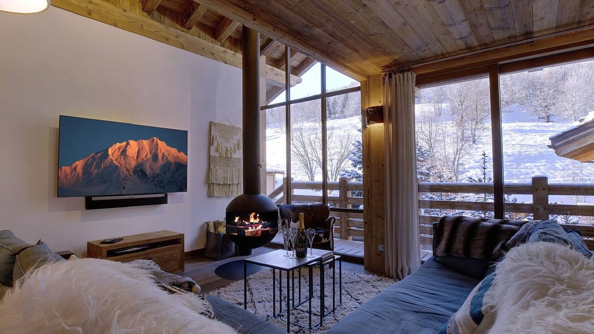 Le Raffort Ski Chalet | Elegant Chalet with Hammam, Fireplace, Near Ski Lift