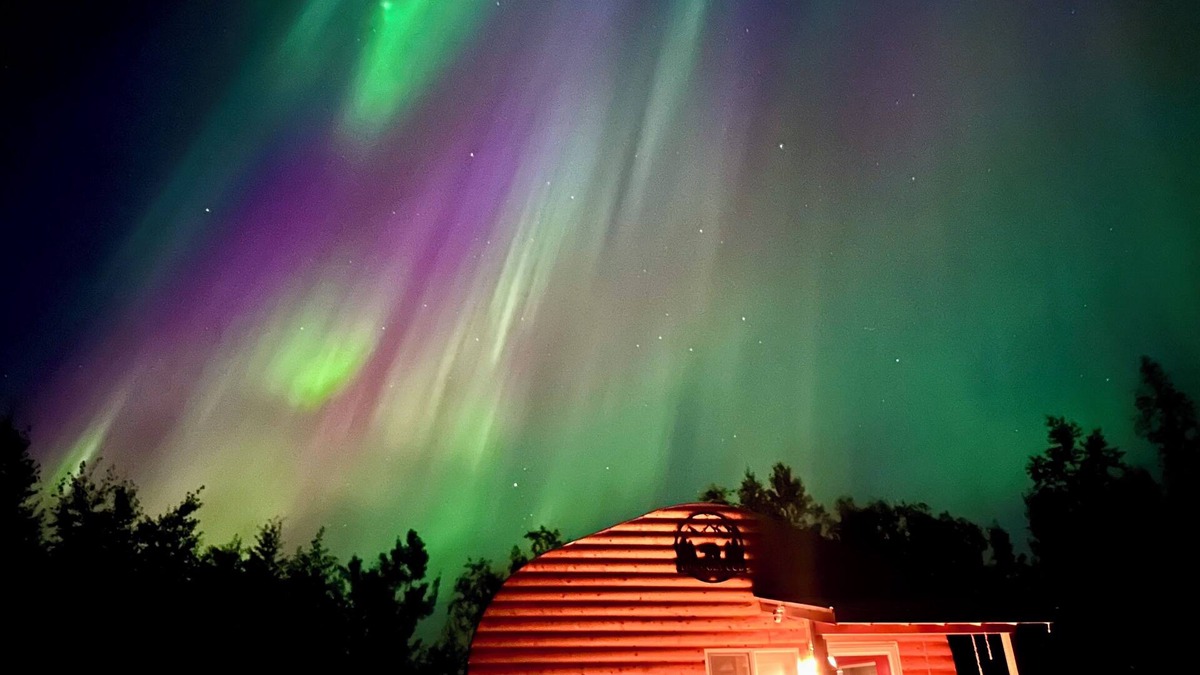 Big Lake Cabin | Elegant, Cozy Cub Cabin near Lake with a Full Kitchen & Laundry Unit in Big Lake