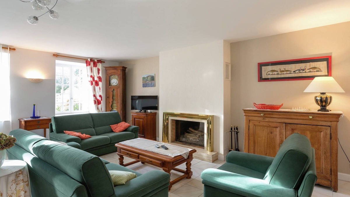 Lanrelas House | Elegant Escape in Lanrelas