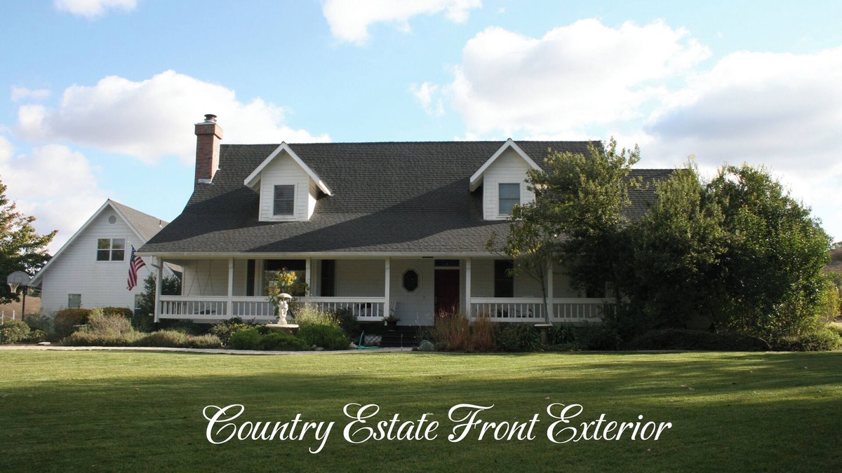 Templeton House | Elegant farm home on a peaceful 16-acre estate olive farm just minutes from town