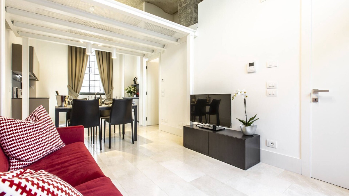 Cannaregio Apartment | Elegant Fornasa Vecia Canal View R&R