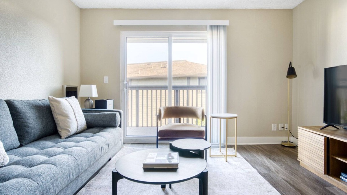 Foster City Apartment | Elegant Foster City 1BR w/Gym, Pool, W/D, near highways, by Blueground