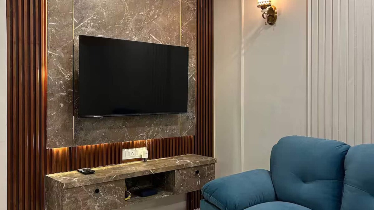 Vaishali Nagar Apartment | Elegant Hideaway: Your Cozy Stay in the Heart of Jaipur