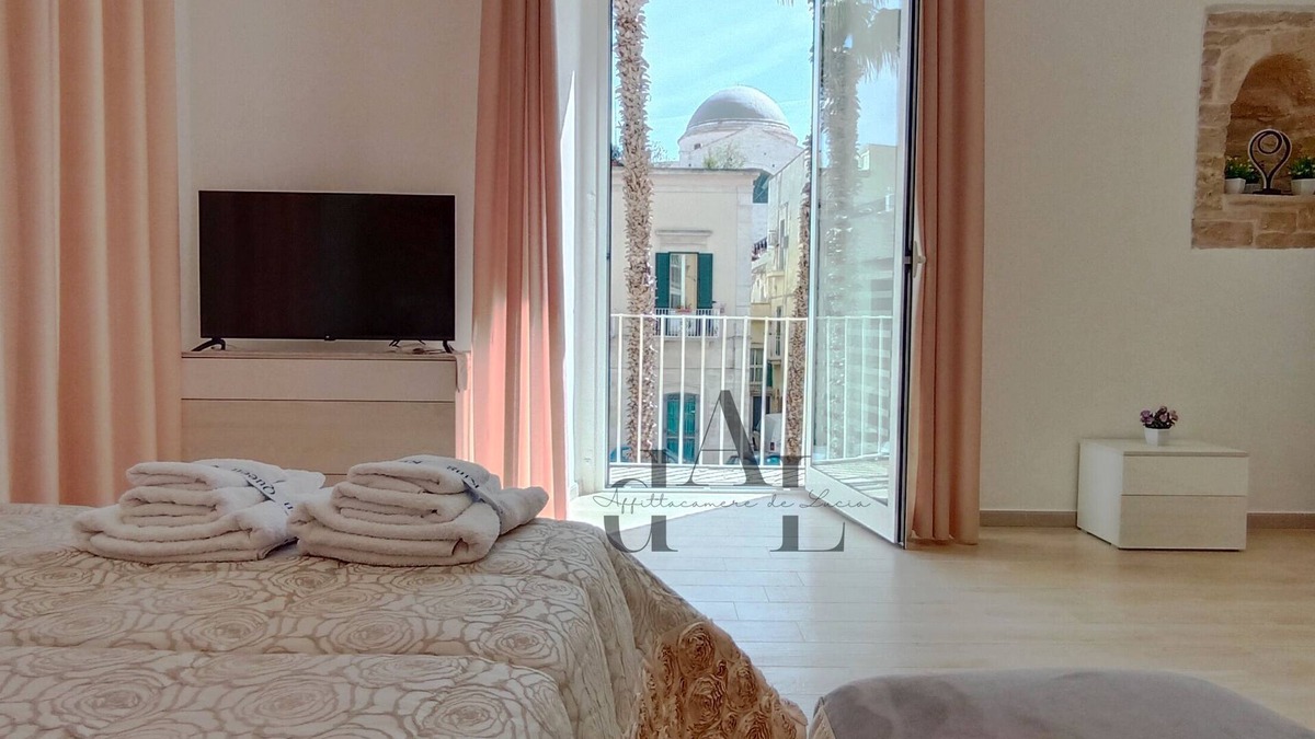 Terlizzi Apartment | Elegant historic apartment in the heart of the city: Enjoy Elegance and Relaxation