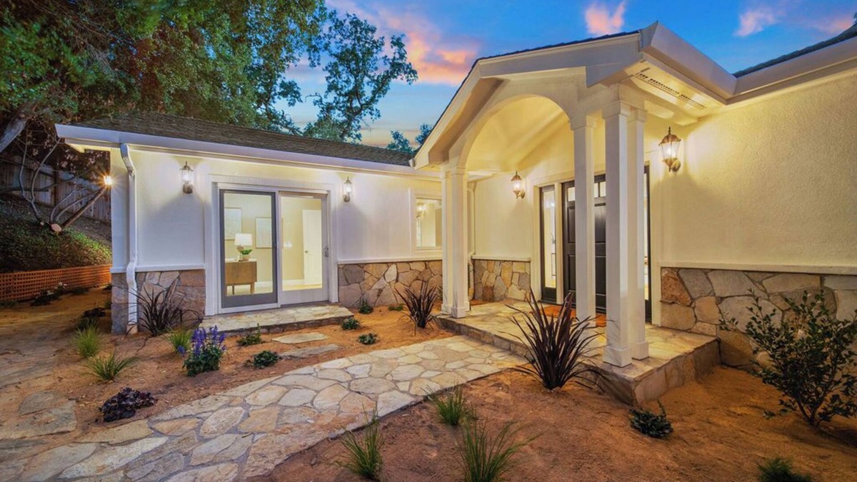 Stanley House | Elegant Home Near SF & Napa