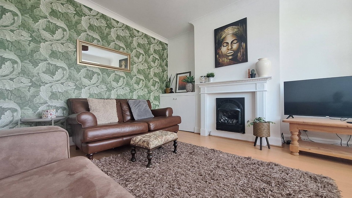 Streatham House | Elegant Home SW16 Near Station Views Flexible Beds