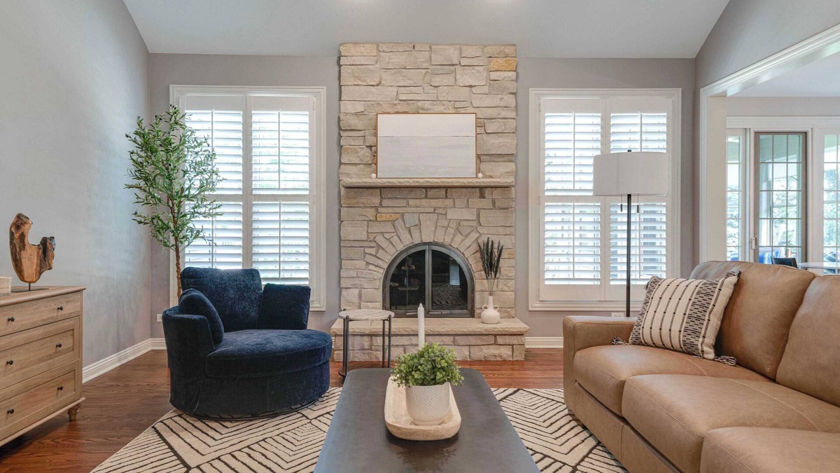 Grayslake House | Elegant Libertyville Estate-4,000+ Sq Ft, Game Room & Smart Tech #42189