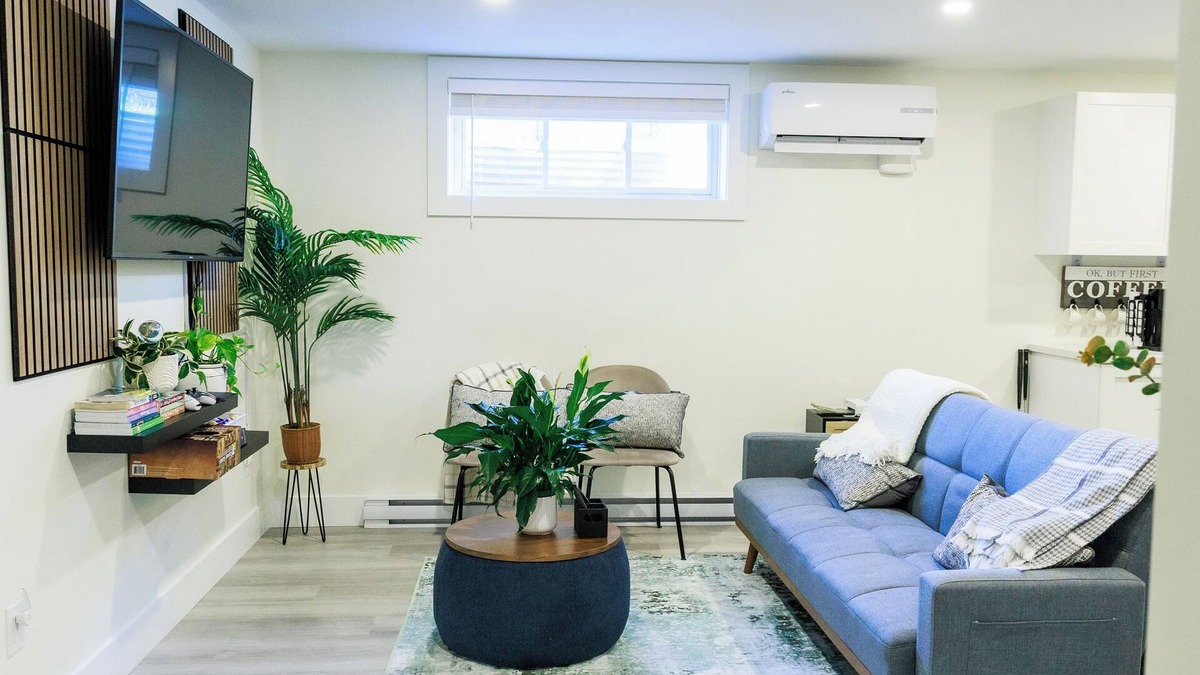 Riverview Apartment | Elegant Modern Loft in Prestigious Fairways