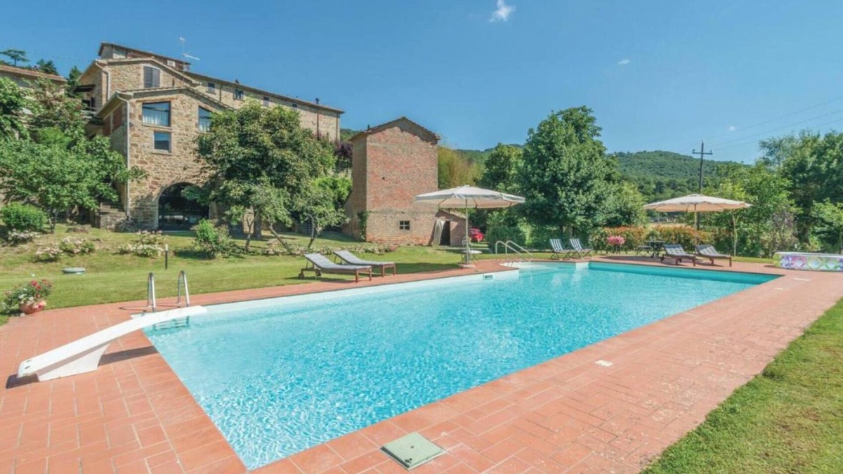 Morra Villa | Elegant private villa nestled in the heart of Umbria, for exclusive stays