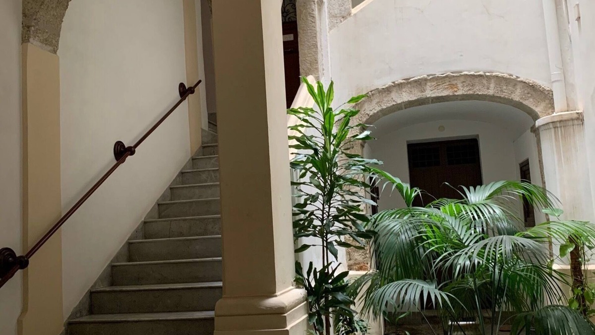 Monte di Pieta Apartment | Elegant, quiet, large apartment in Palazzo Mango, beautiful heart of old Palermo