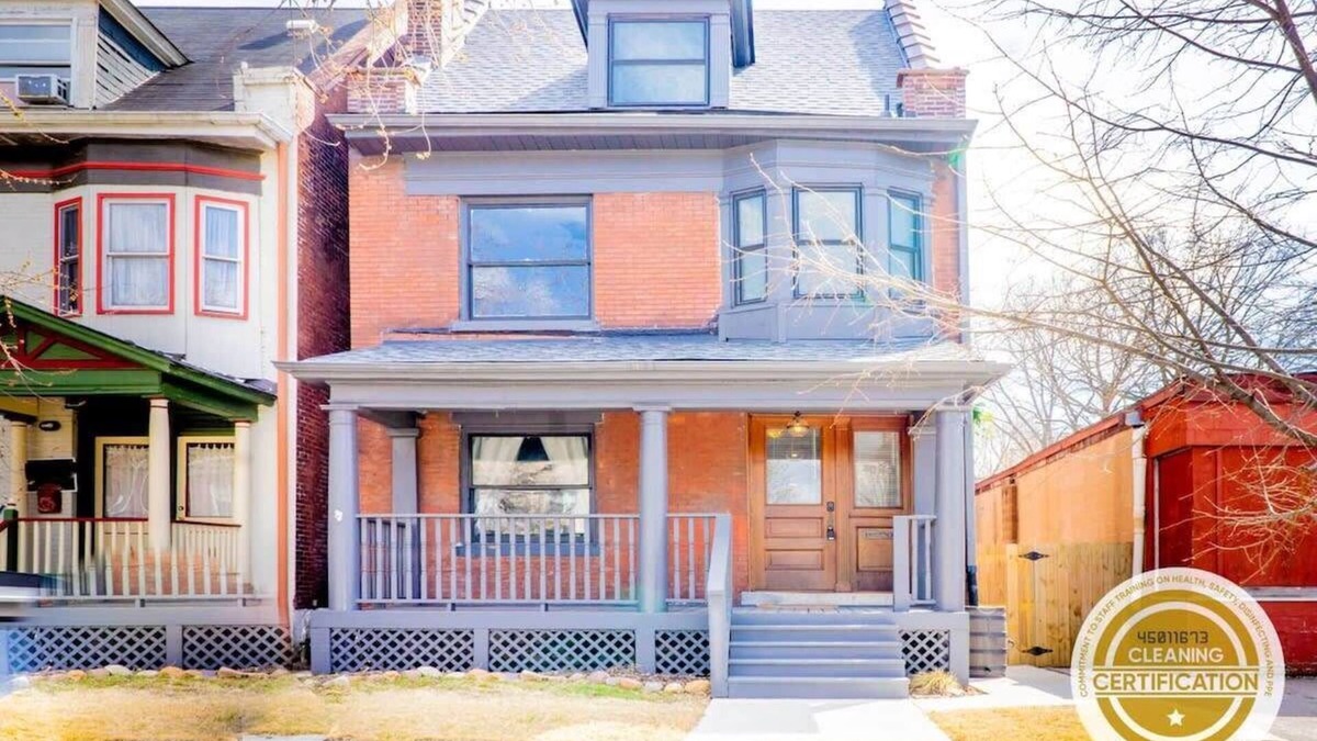 Shaw House | Elegant Shaw 5BR w/Comfort in Mind/ABODEbucks
