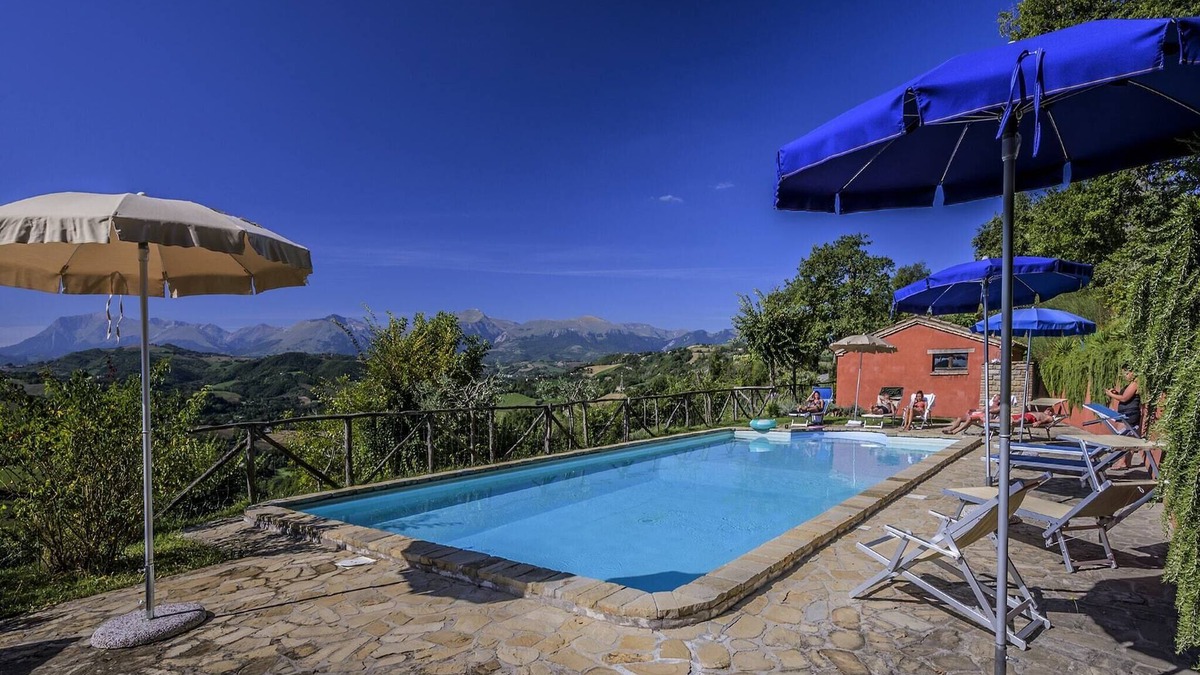 Monte San Martino Apartment | Elegant Stone House w/Pool