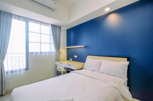 Pondokcina Apartment | Elegant Studio at Evenciio Margonda Apartment By Travelio