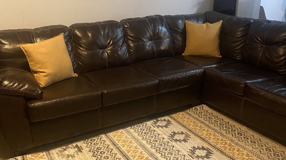 Olney Apartment | Elegant studio basement apartment with private kitchen and bathroom