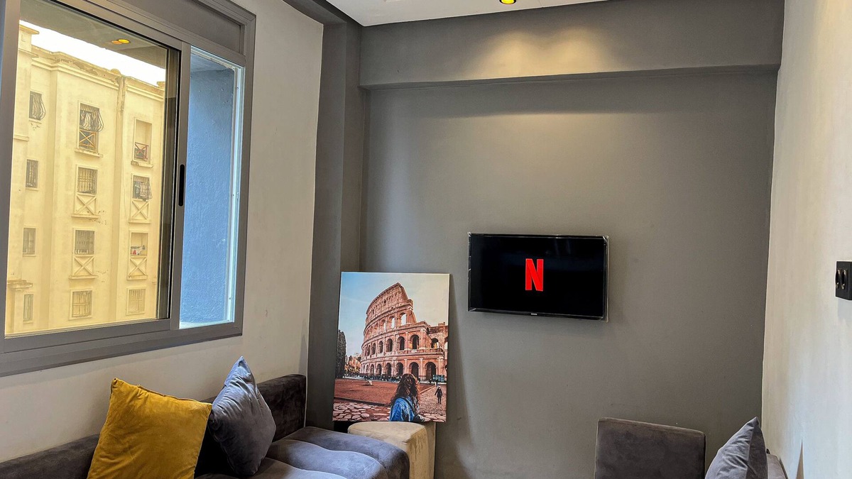 Boukhalef Apartment | Elegant, Sunny Apartment For A Unique Stay