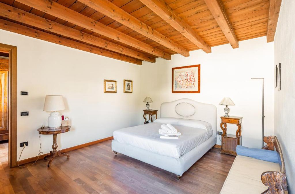 Sant'Agostino Apartment | Elegant & Superior Scuderia Villa Molin