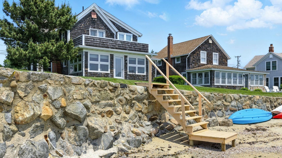 Westbrook Center House | Elegant & Timeless Coastal Retreat