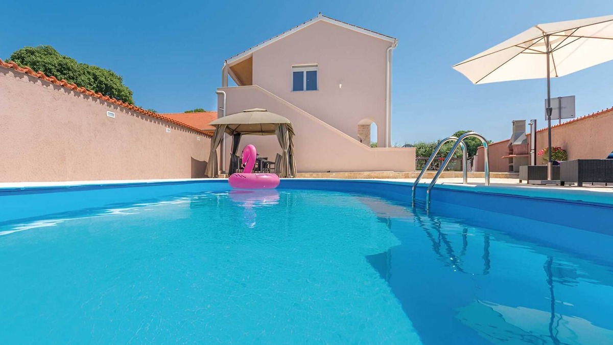 Policnik Villa | Elegant Villa Jure with private pool