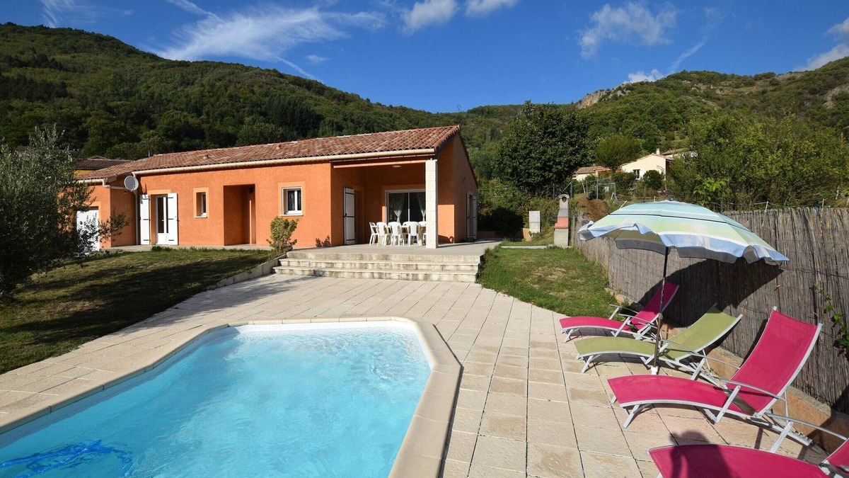 Thueyts Villa | Elegant Villa Retreat in Thueyts