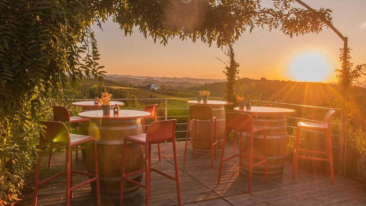 Fontanile Villa | ELEGANT VILLA WITH SPECTACULAR VIEW ON THE UNESCO VINEYARDS