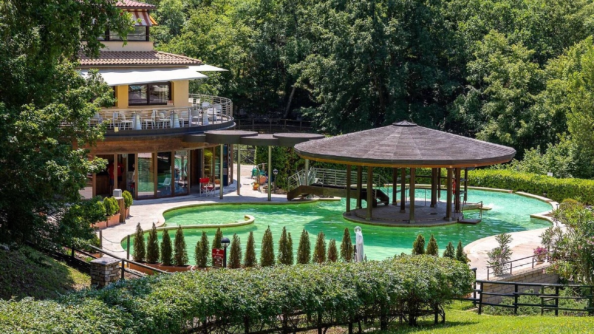 Sorano House | Elegant Villa with Spa