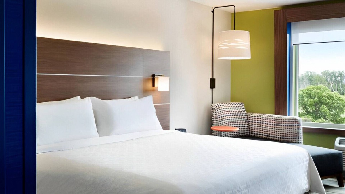 Macon House | Elegantly Styled Suite with Easy Downtown Access