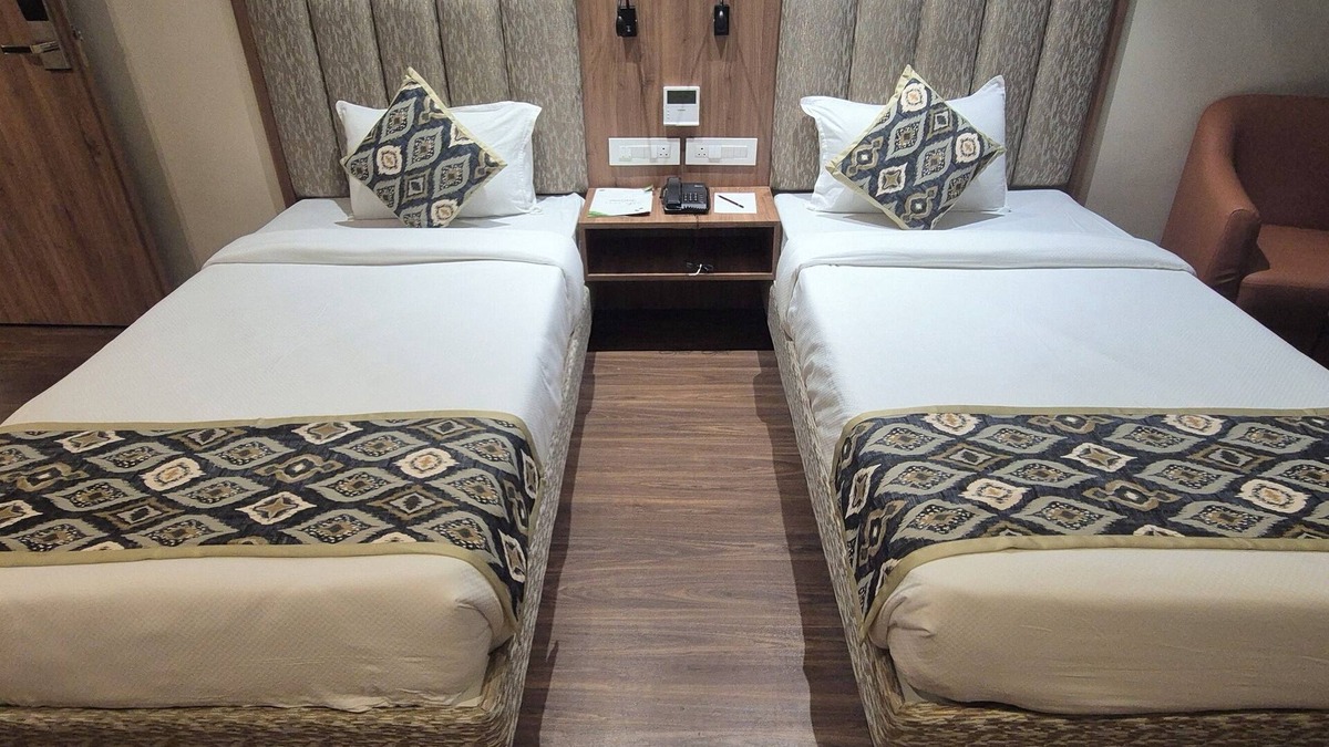 Rajgurunagar Hotel | Element by Monarch