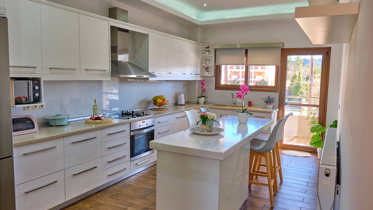 Agios Stefanos Avliotes Apartment | Elena Luxury Suite Agios Stefanos