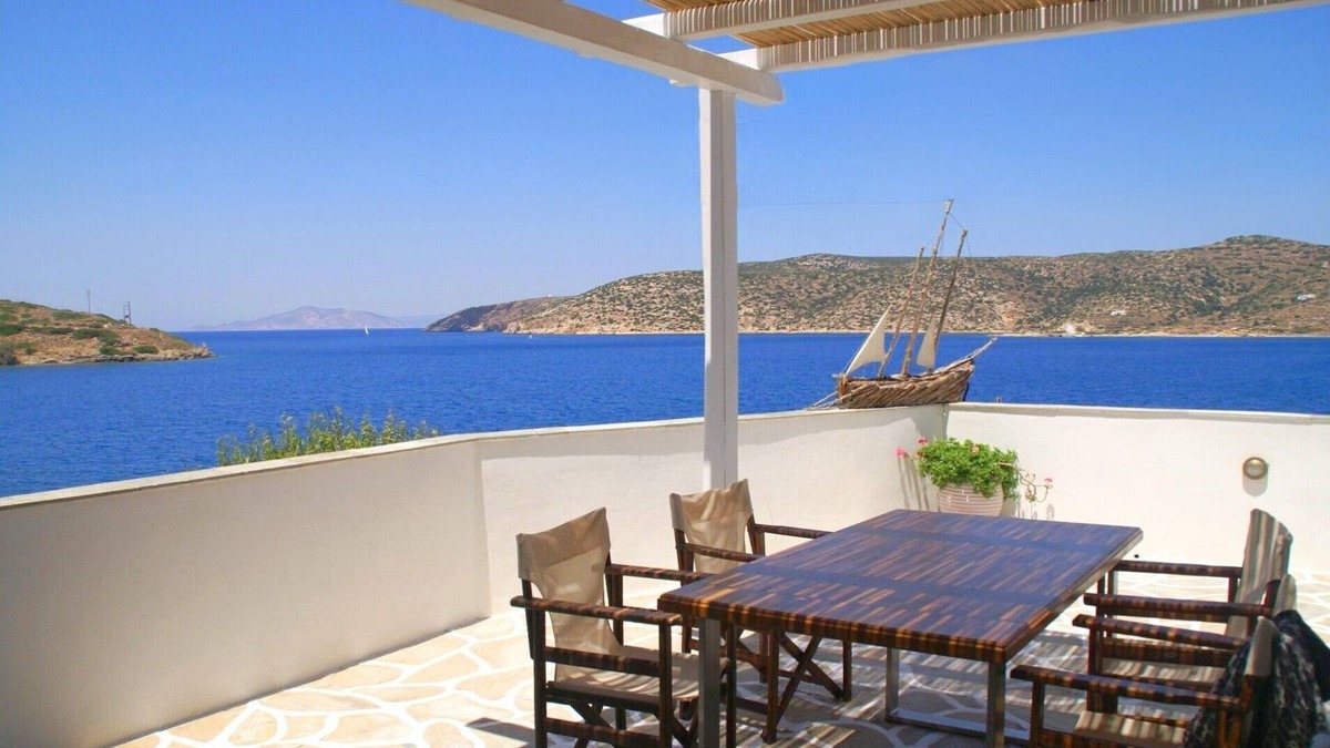 Katapola Apartment | Eleni On The Beach