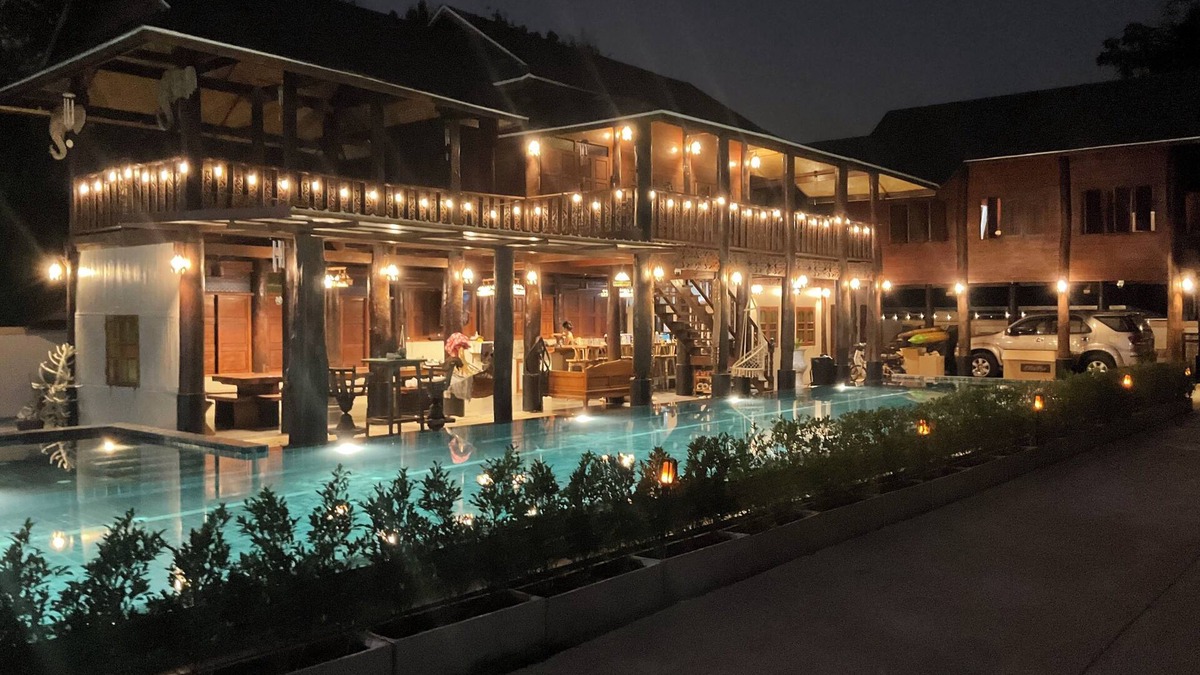 San Pa Thong House | Elephant House and Bungalows