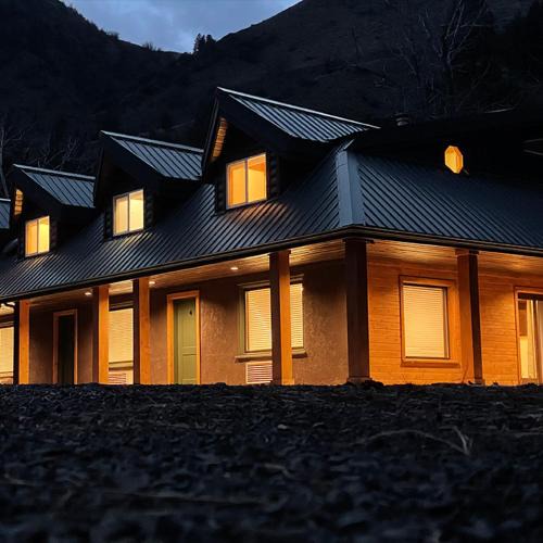 Idaho County Hotel | Elesel Lodge