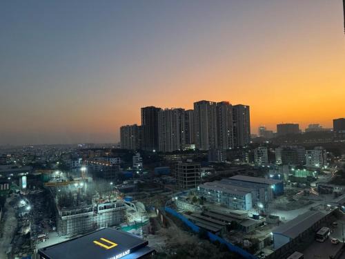 Kondapur Apartment | Elevated Escape Penthouse in Kondapur near AMB mall