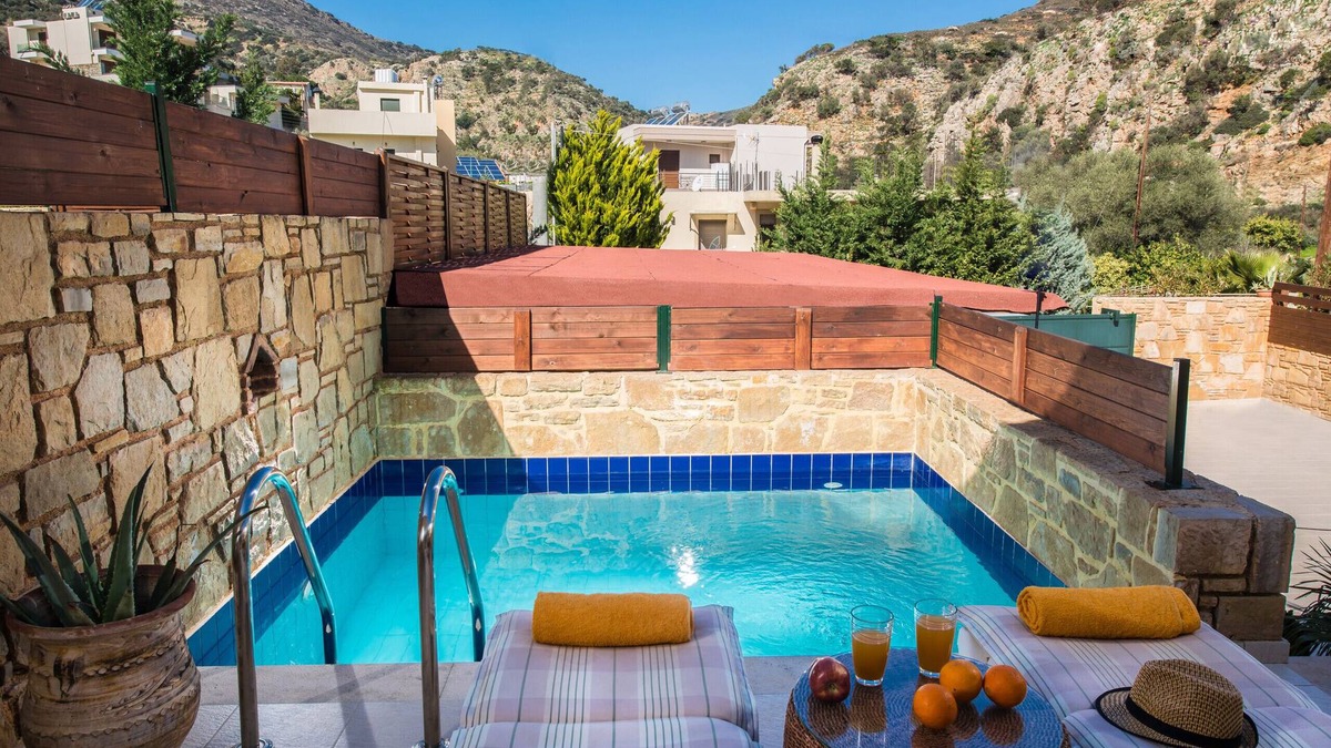 Palaiokastro Villa | Elia 5,cozy two-level maisonette,private pool,close to Heraklion