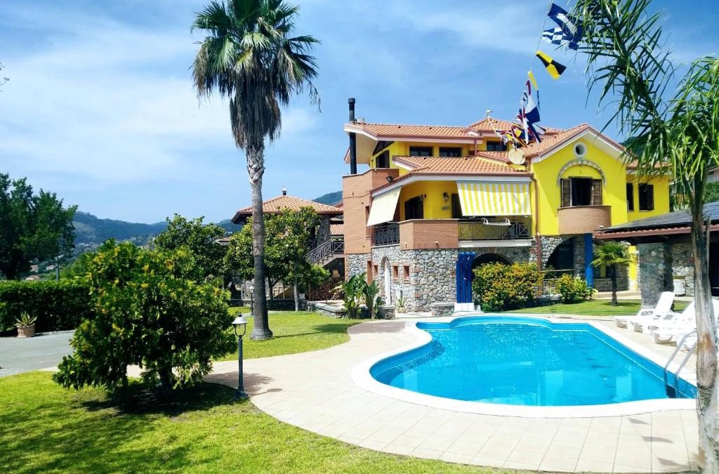 Fuscaldo Bed & Breakfast | Elios bed and breakfast in Villa - Fuscaldo