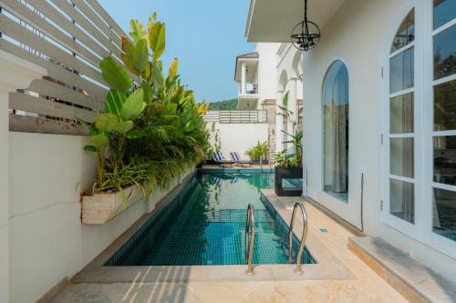 Siolim Villa | ELIVAAS 4 BHK Villa with Pvt Pool & Jacuzzi-Yashgeet